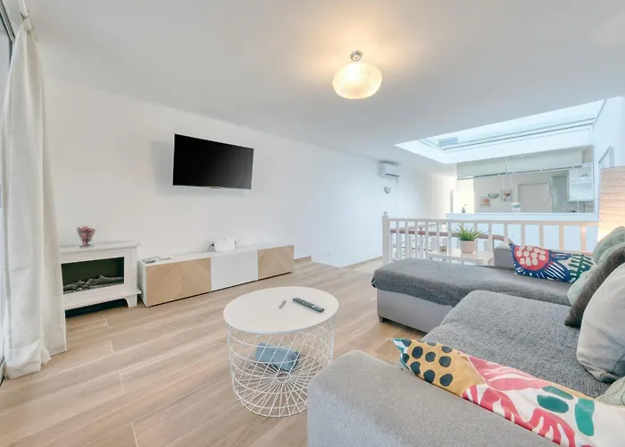 Sea View Colony Club בית נופש *